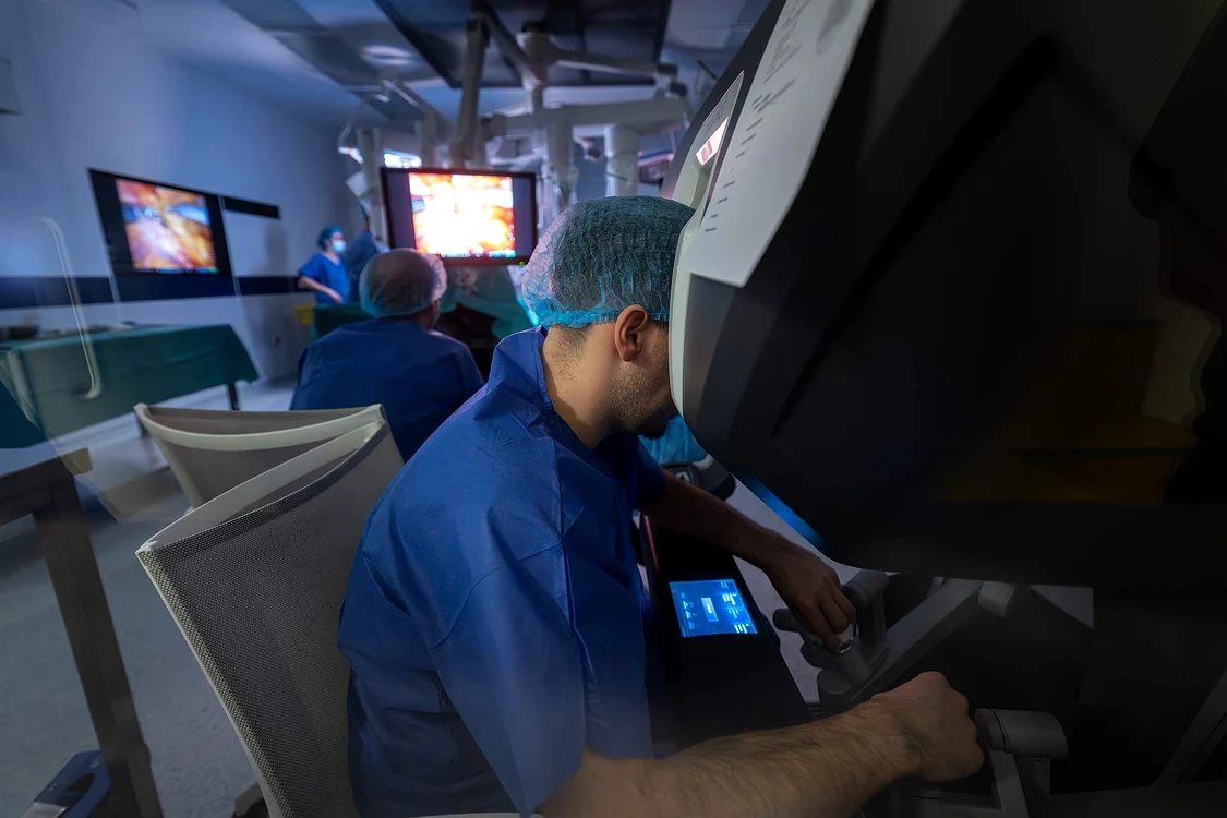 Prostatectomie radicală robotică cu tehnica NeuroSAFE la Băneasa Hospital